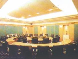 Golden Dragon Hotel Kunming Exterior foto